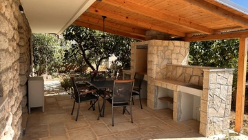 Cozy 1-Bedroom Apartment in Mali Lošinj