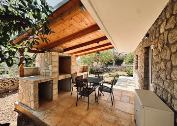 Cozy 1-Bedroom Apartment in Mali Lošinj