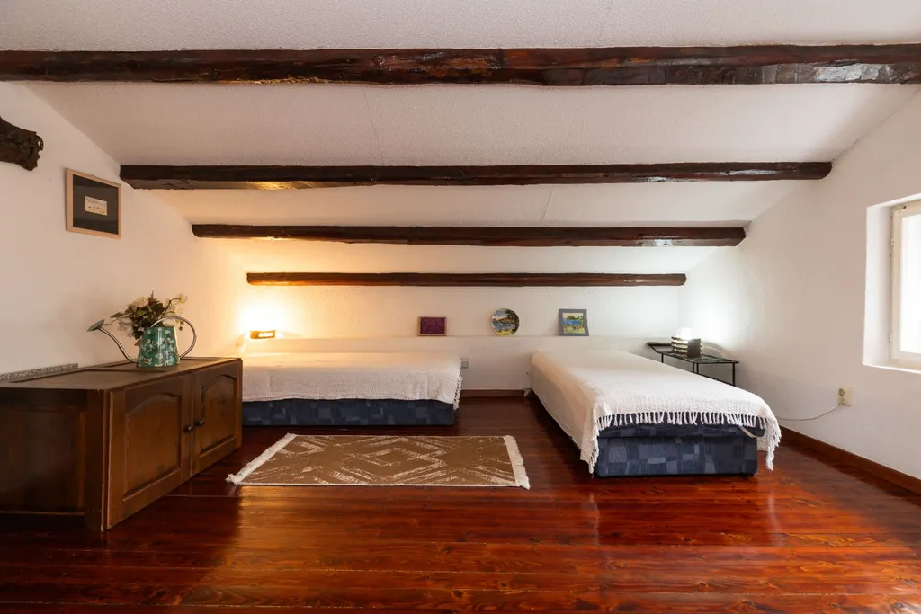 Veli Lošinj Guest House with 3 Bedrooms for 8