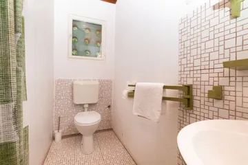 Veli Lošinj Guest House with 3 Bedrooms for 8