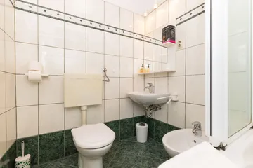 Veli Lošinj Guest House with 3 Bedrooms for 8