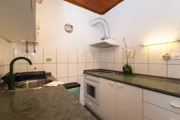 Veli Lošinj Guest House with 3 Bedrooms for 8