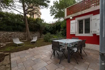 Veli Lošinj Guest House with 3 Bedrooms for 8