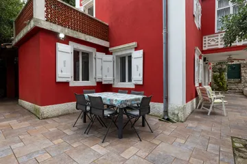 Veli Lošinj Guest House with 3 Bedrooms for 8