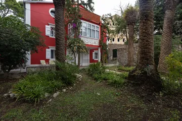 Veli Lošinj Guest House with 3 Bedrooms for 8