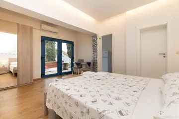 1-Bedroom Apartment in Veli Lošinj for 2 Guests