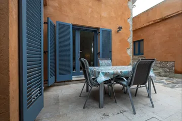 2-Bedroom Apartment in Veli Lošinj for 4 Guests