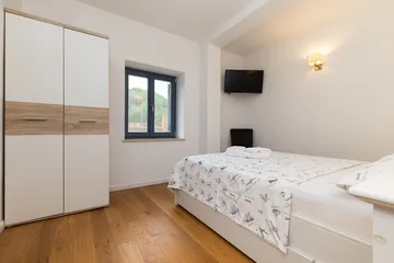 Veli Lošinj Apartment for 3 Guests