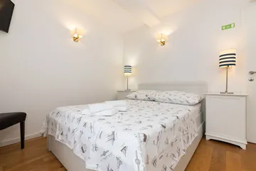 Veli Lošinj Apartment for 3 Guests