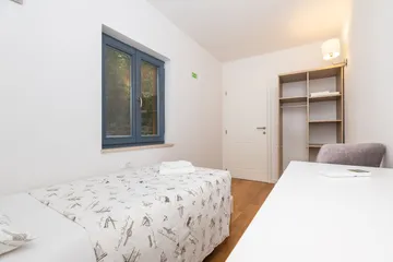 Veli Lošinj Apartment for 3 Guests