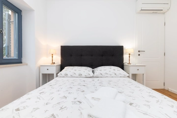 2-Bedroom Apartment in Veli Lošinj for 4 Guests