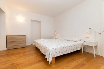 2-Bedroom Apartment in Veli Lošinj for 4 Guests