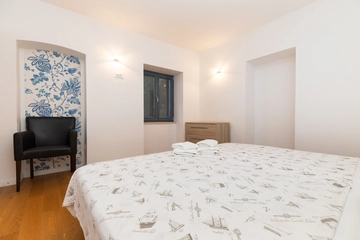 2-Bedroom Apartment in Veli Lošinj for 4 Guests