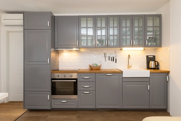 2-Bedroom Apartment in Veli Lošinj for 4 Guests