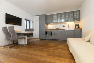 2-Bedroom Apartment in Veli Lošinj for 4 Guests