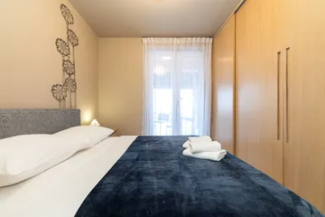 2-Bedroom Apartment in Veli Lošinj for up to 6