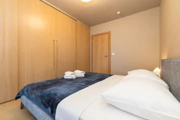 2-Bedroom Apartment in Veli Lošinj for up to 6