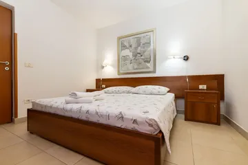 1-Bedroom Apartment in Veli Lošinj (Up to 4)