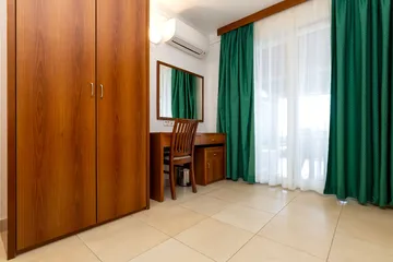 1-Bedroom Apartment in Veli Lošinj (Up to 4)