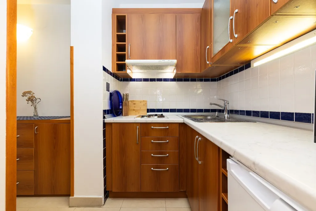 1-Bedroom Apartment in Veli Lošinj (Up to 4)