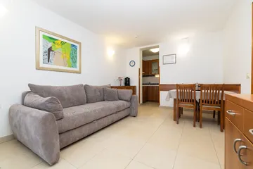 1-Bedroom Apartment in Veli Lošinj (Up to 4)