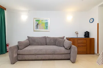 1-Bedroom Apartment in Veli Lošinj (Up to 4)