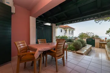 1-Bedroom Apartment in Veli Lošinj (Up to 4)
