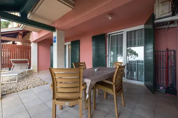 1-Bedroom Apartment in Veli Lošinj (Up to 4)