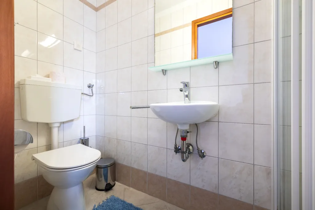 2-Bedroom Apartment in Veli Lošinj for Up to 4