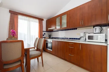 2-Bedroom Apartment in Veli Lošinj for Up to 4
