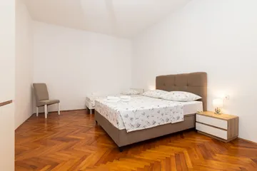 One-Bedroom Apartment in Veli Lošinj for Up to 4