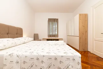 One-Bedroom Apartment in Veli Lošinj for Up to 4