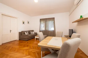 One-Bedroom Apartment in Veli Lošinj for Up to 4