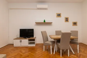 One-Bedroom Apartment in Veli Lošinj for Up to 4