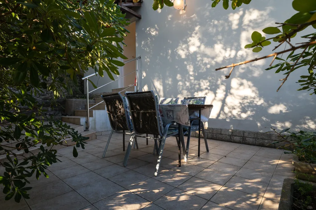 One-Bedroom Apartment in Veli Lošinj for Up to 4