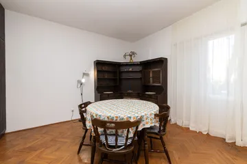 2-Bedroom Apartment in Veli Lošinj for 5 Guests