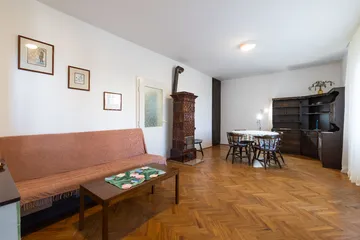 2-Bedroom Apartment in Veli Lošinj for 5 Guests