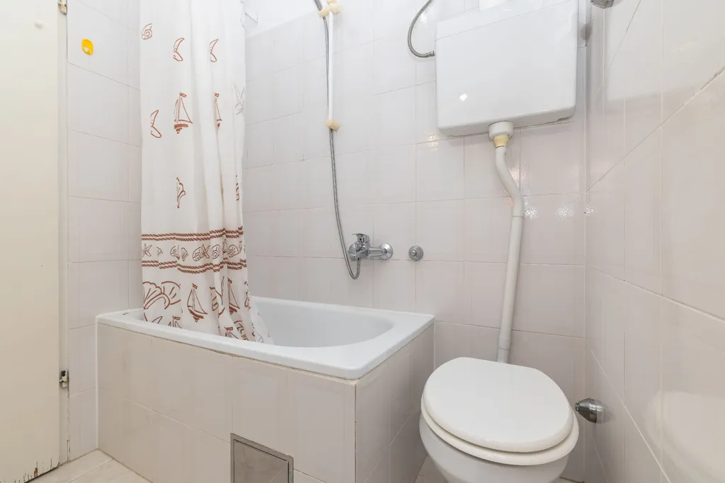 Two-Bedroom Apartment in Veli Lošinj for Up to 6