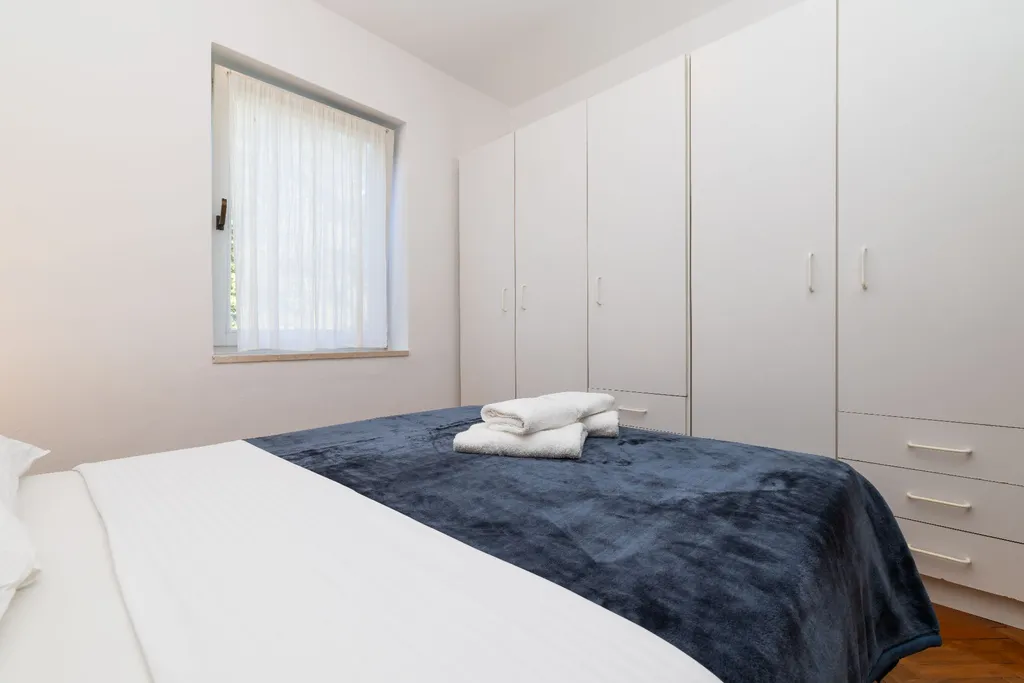 Two-Bedroom Apartment in Veli Lošinj for Up to 6