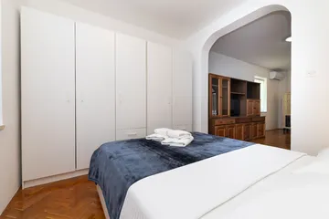 Two-Bedroom Apartment in Veli Lošinj for Up to 6