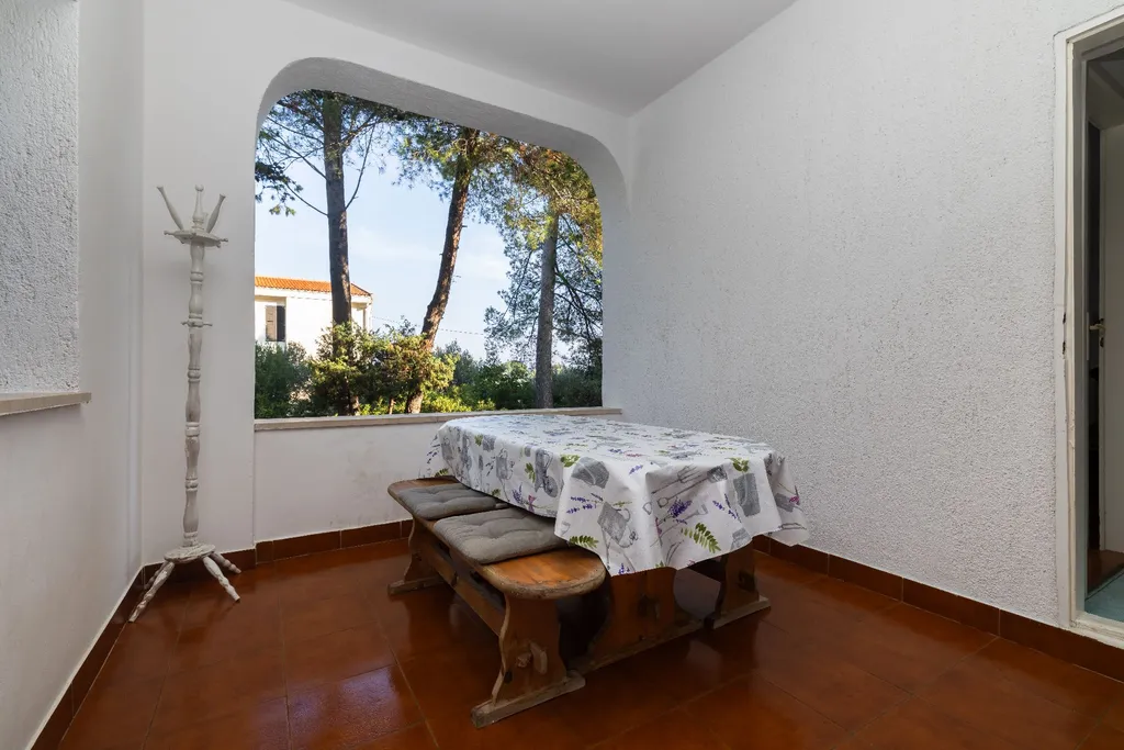 2-Bedroom Apartment in Veli Lošinj for 4
