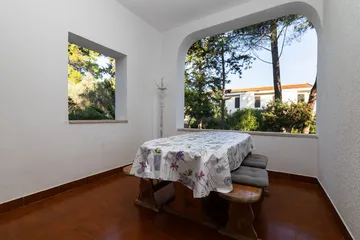 2-Bedroom Apartment in Veli Lošinj for 4