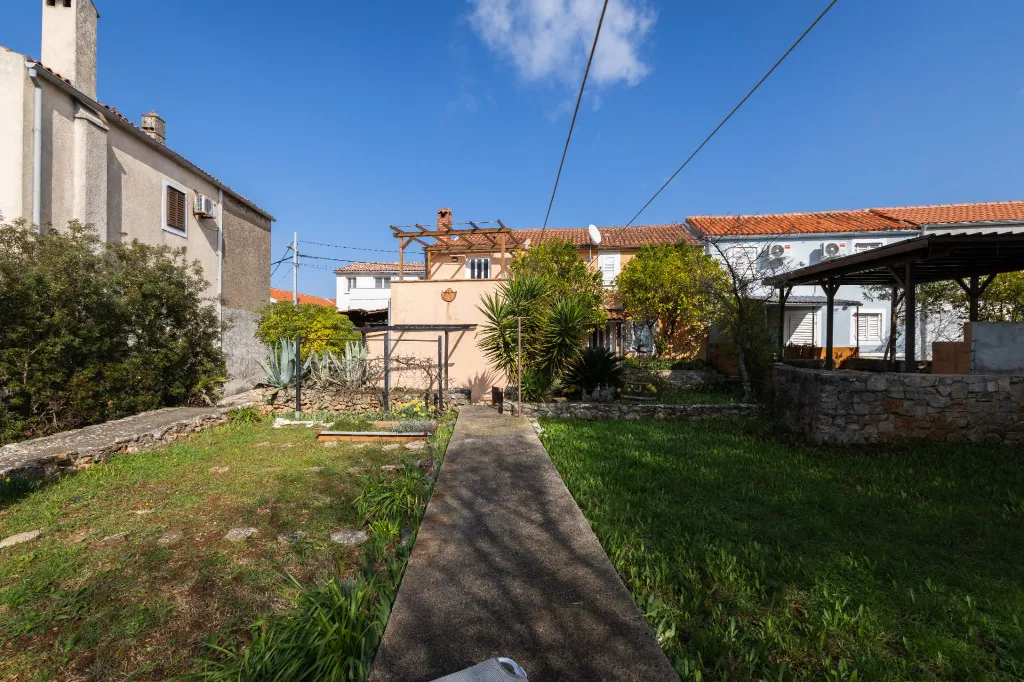Pet-Friendly Holiday House in Veli Lošinj for 5 Guests