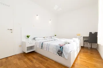 1-Bedroom Apartment in Mali Lošinj for 4