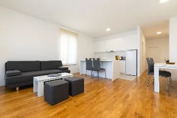 1-Bedroom Apartment in Mali Lošinj for 4