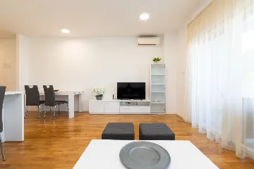 1-Bedroom Apartment in Mali Lošinj for 4