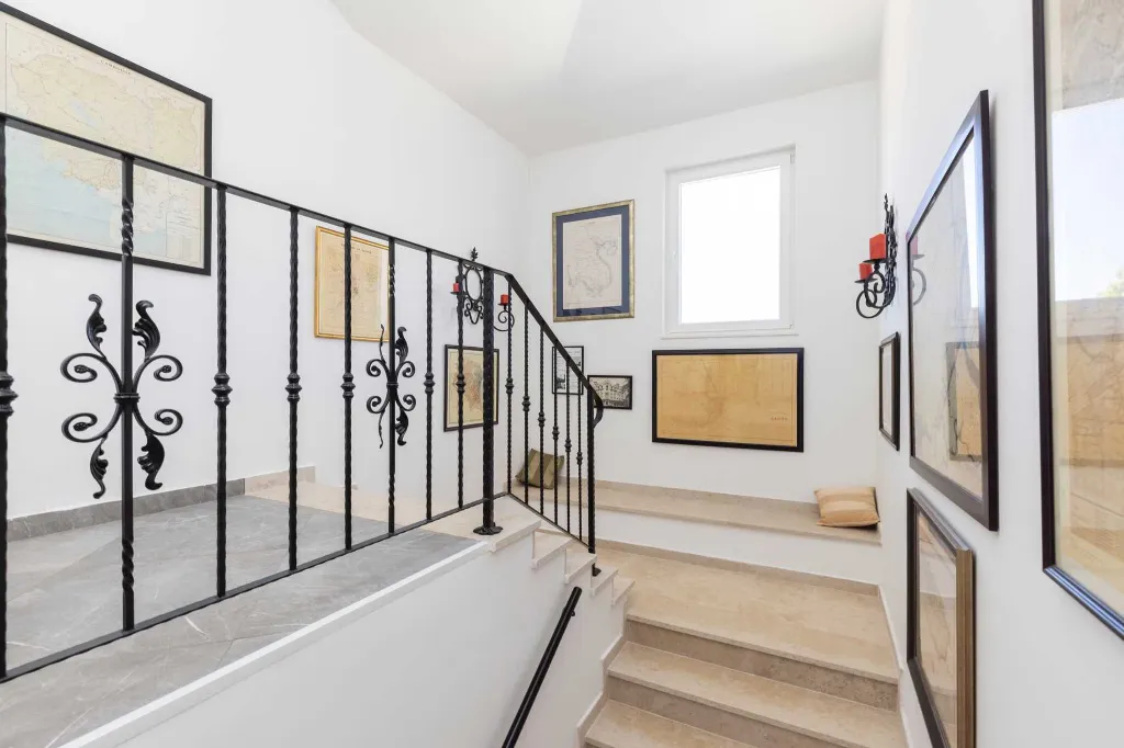 Villa for 12 Guests in Veli Lošinj