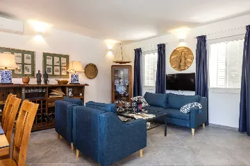 Villa for 12 Guests in Veli Lošinj