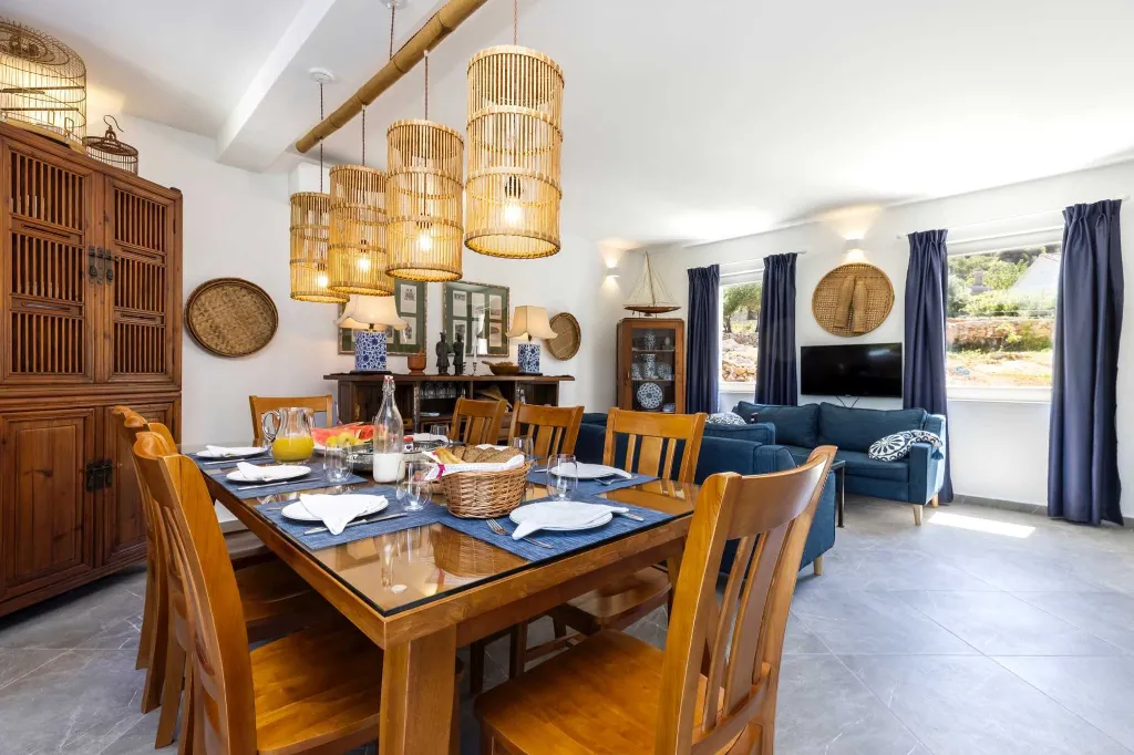 Villa for 12 Guests in Veli Lošinj