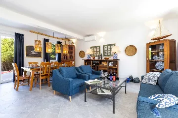 Villa for 12 Guests in Veli Lošinj